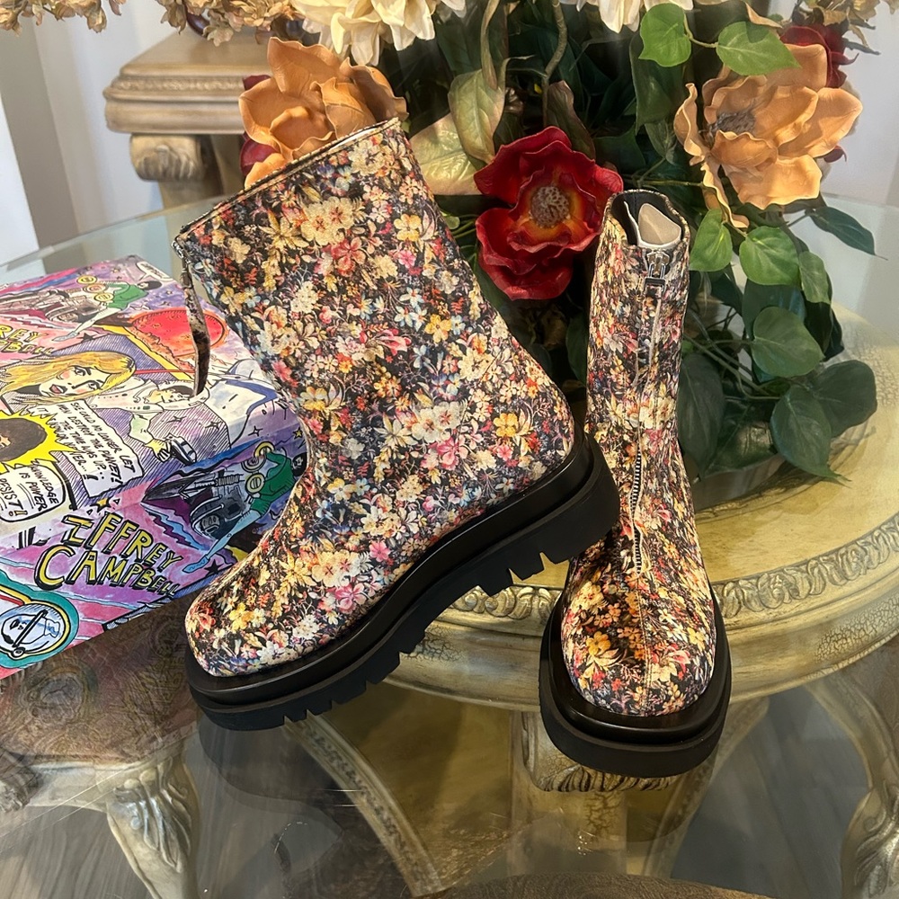 Free People-Jeffrey Campbell Boots 8.5 New in Box